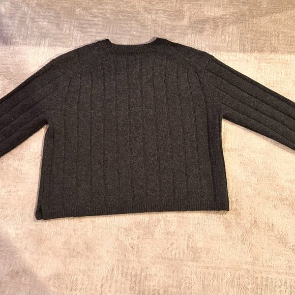 Naked Cashmere - Picture 3 of 8